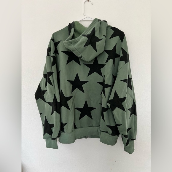 EDIKTED Star at Me Oversize Hoodie - Picture 3 of 8